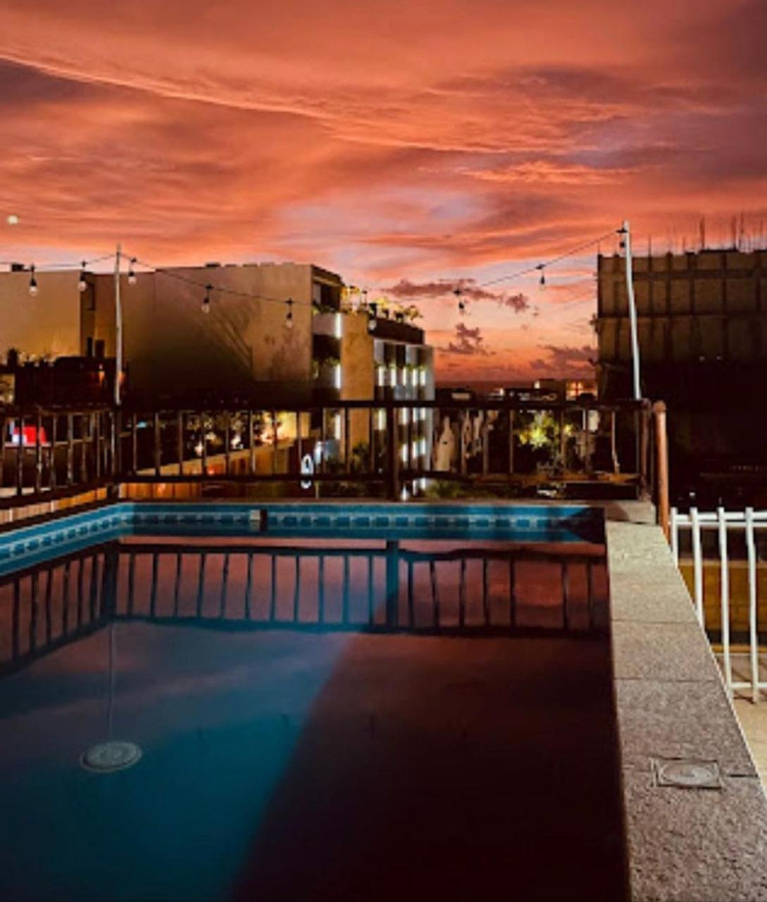 Chingon Anarchy Hotel & Roof Playa del Carmen Exteriér fotografie